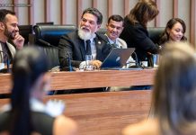 Coren-DF celebra 50 anos com homenagem na Câmara Legislativa e destaca evolução da categoria